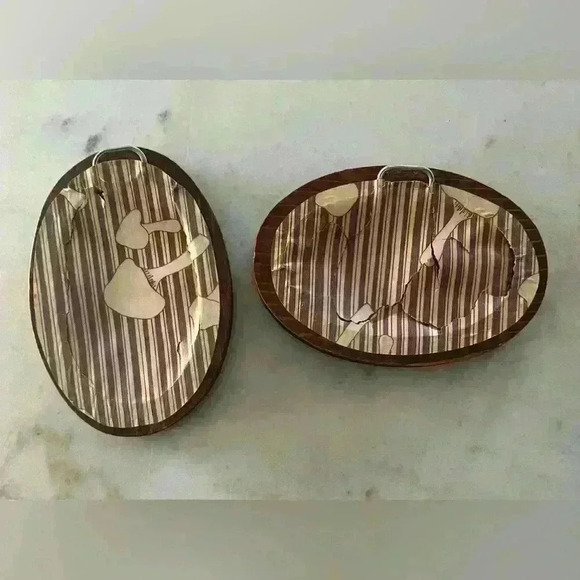 SET OF 2 MINIATURE WOOD FRAMED CROSS STITCH WALL HANGINGS 60’s/70’s. - Picture 4 of 8